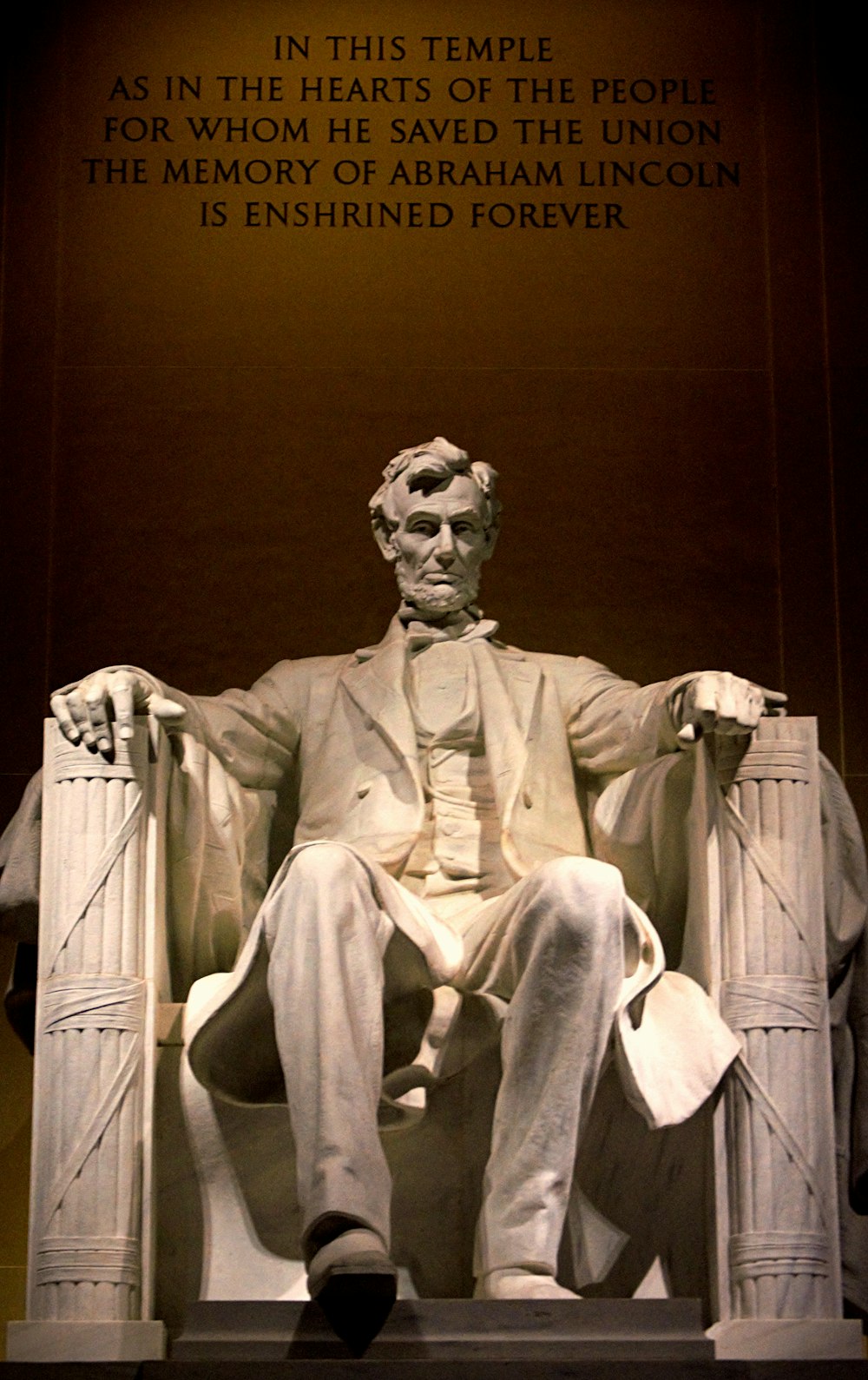 Lincoln statue