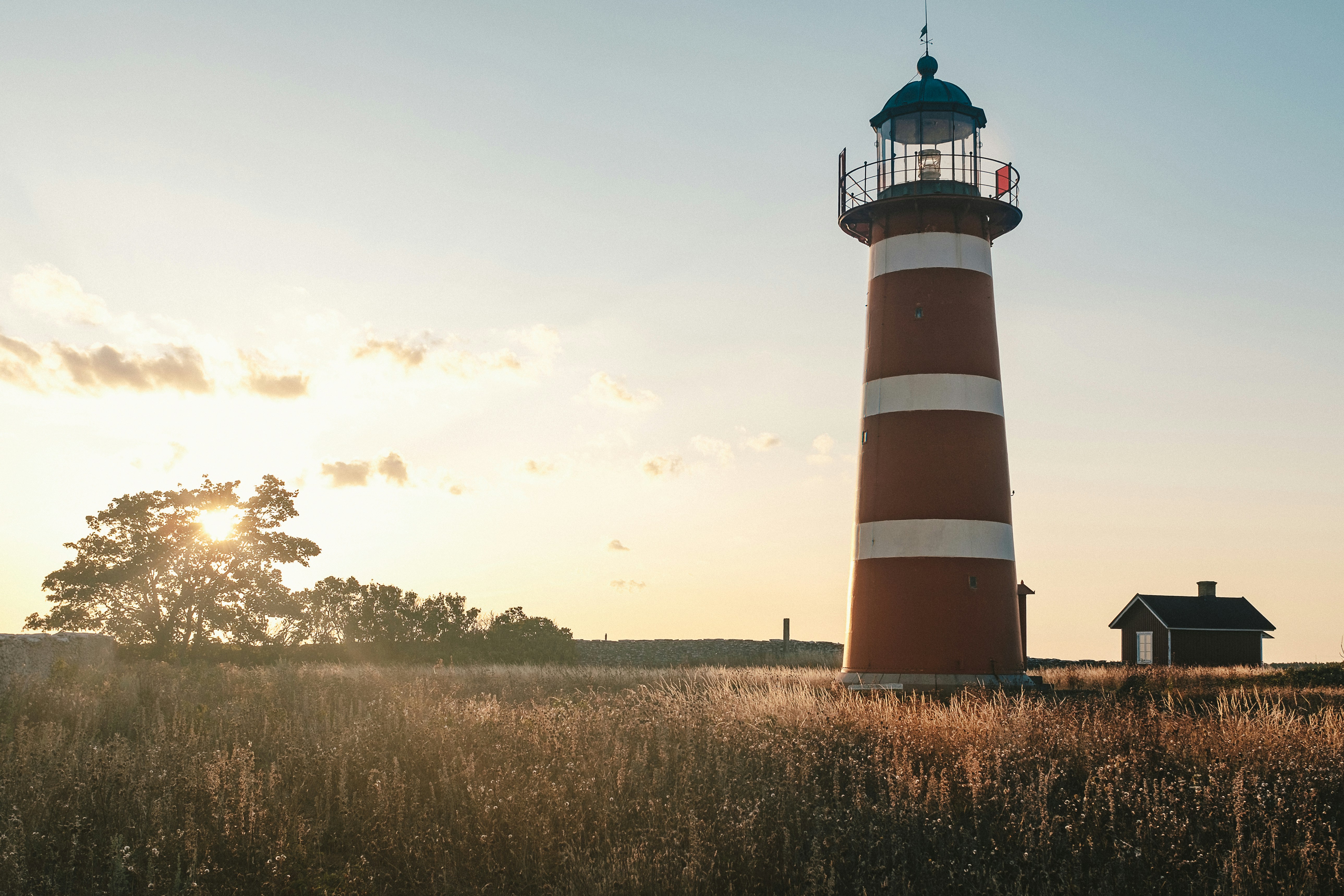 white and red lighthouse