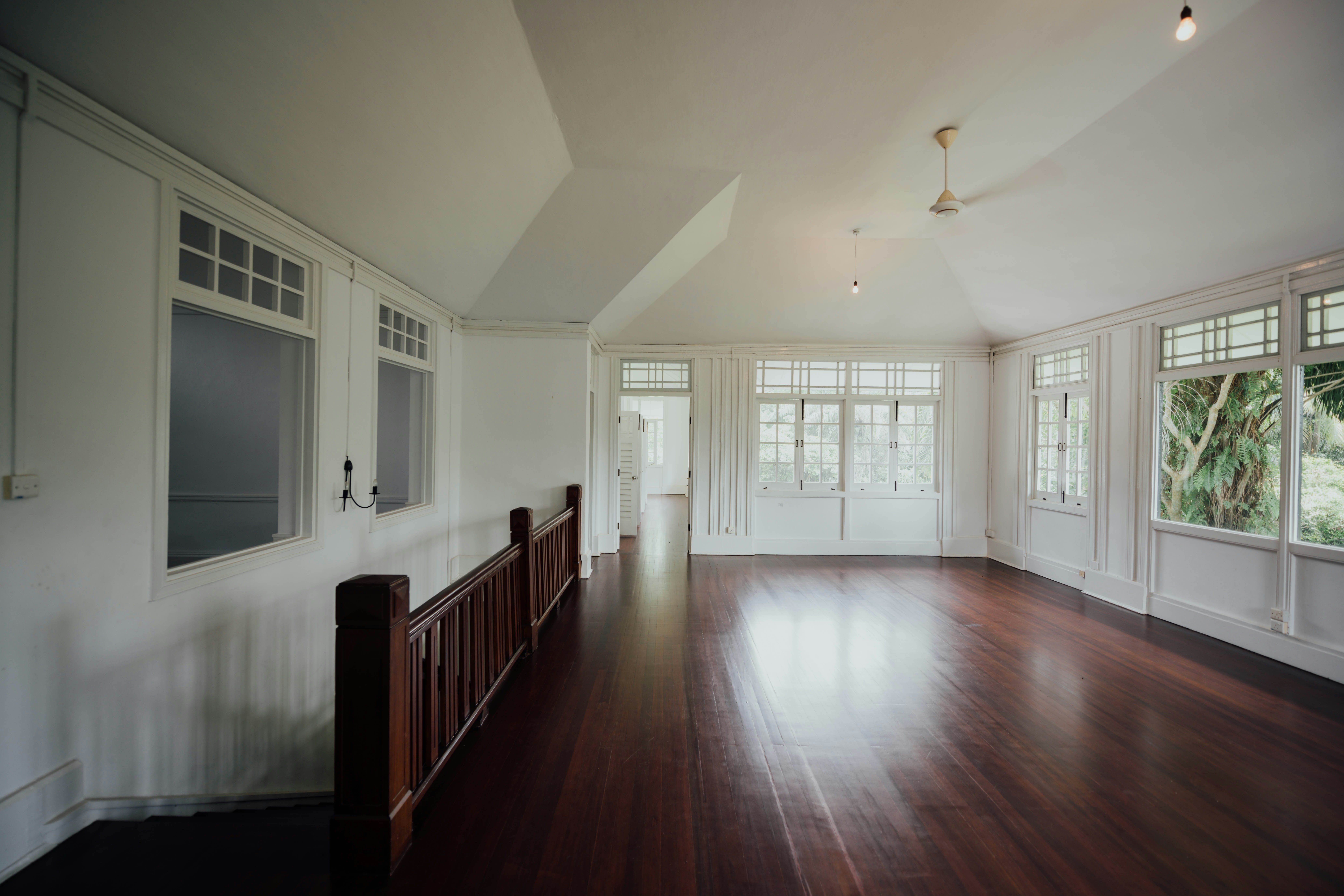 Internal complete paint of walls, ceiling and floor