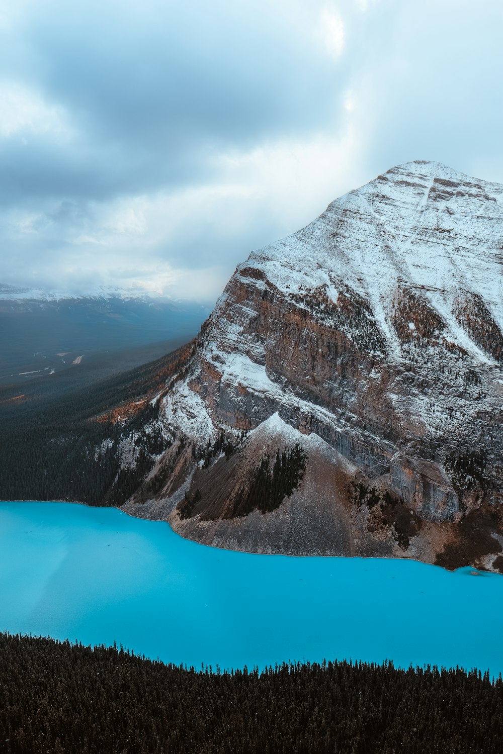 brown and white cliff