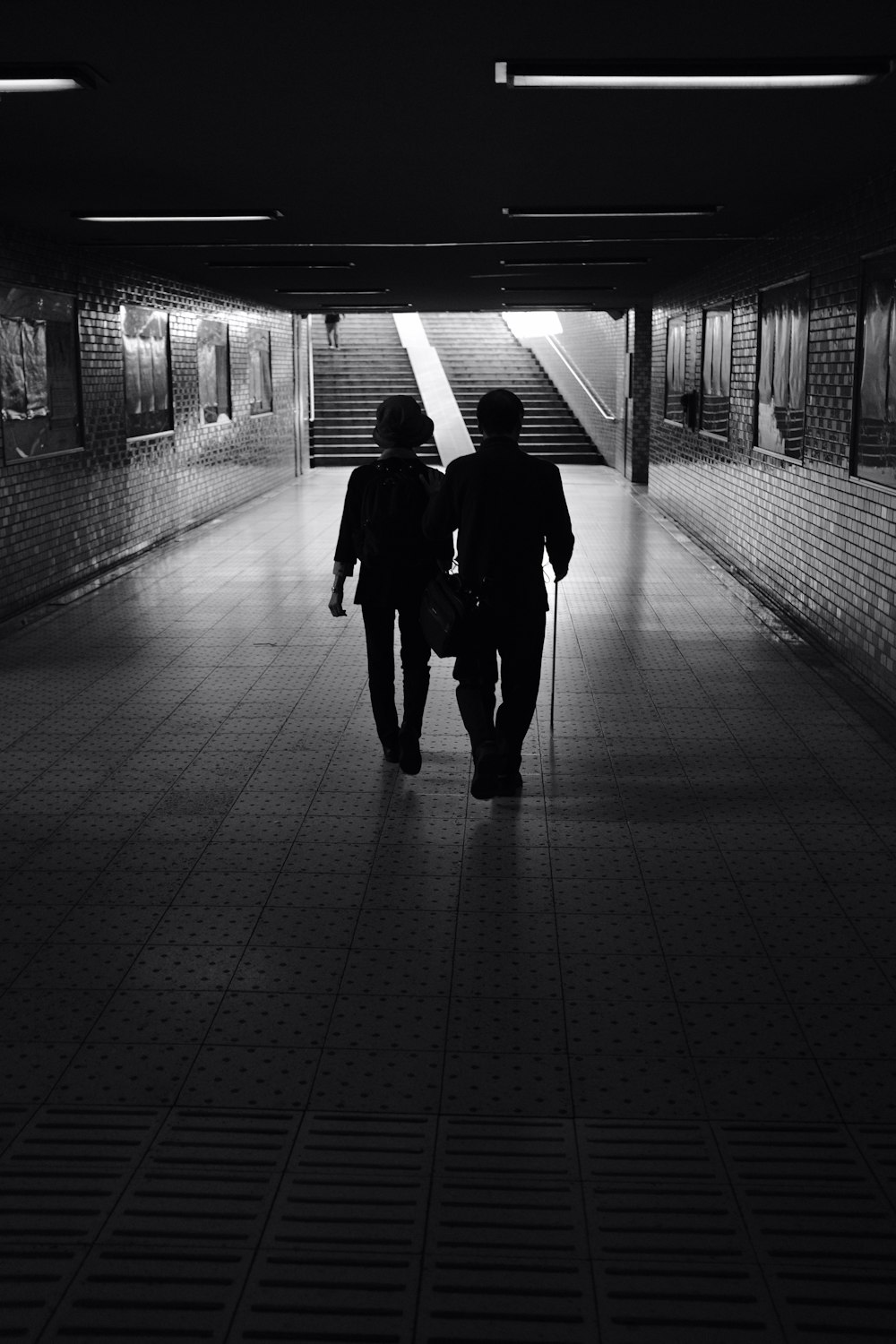 couple in subway