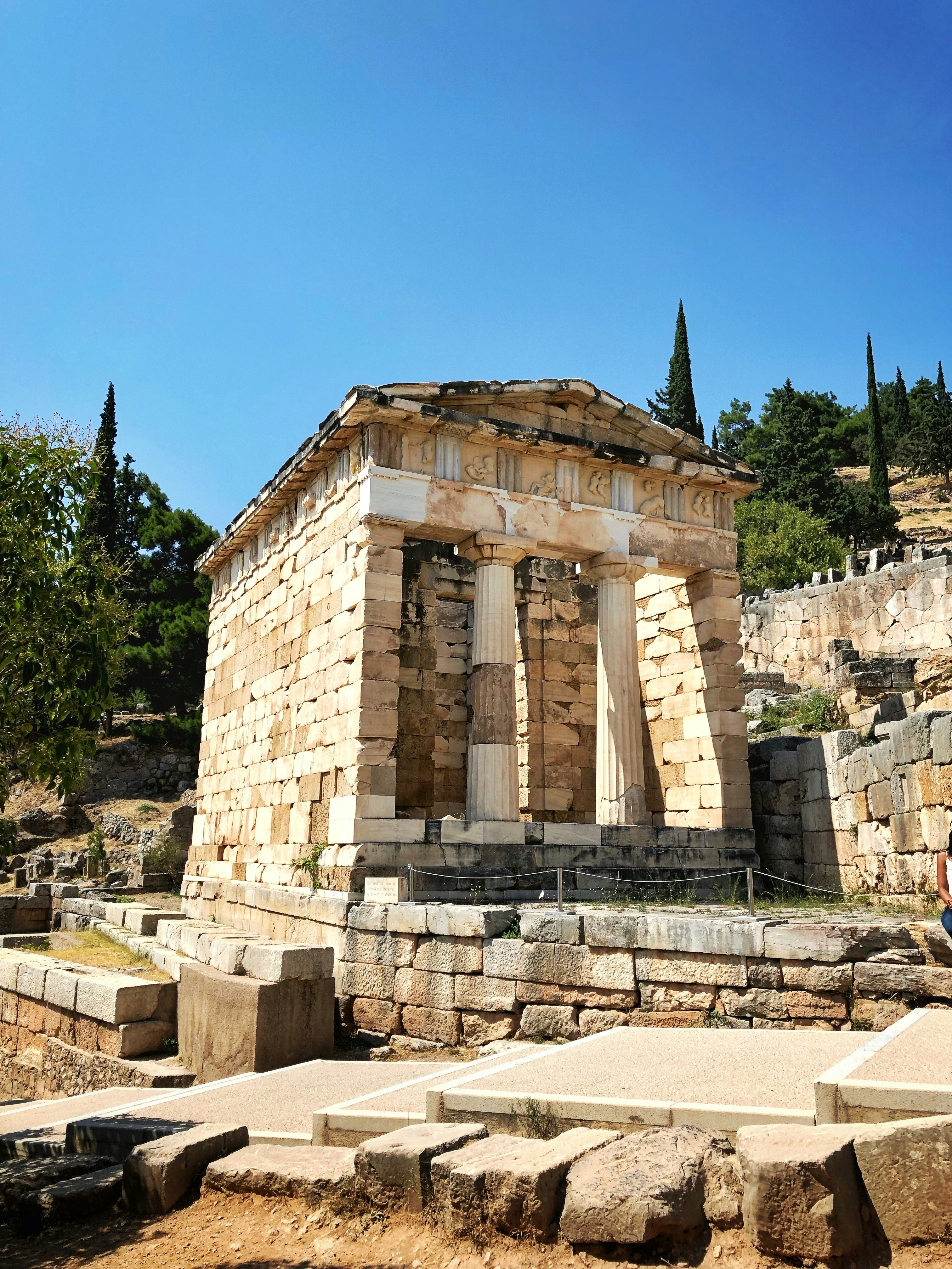 That Inscription at the Temple of Apollo Won't Go Away
