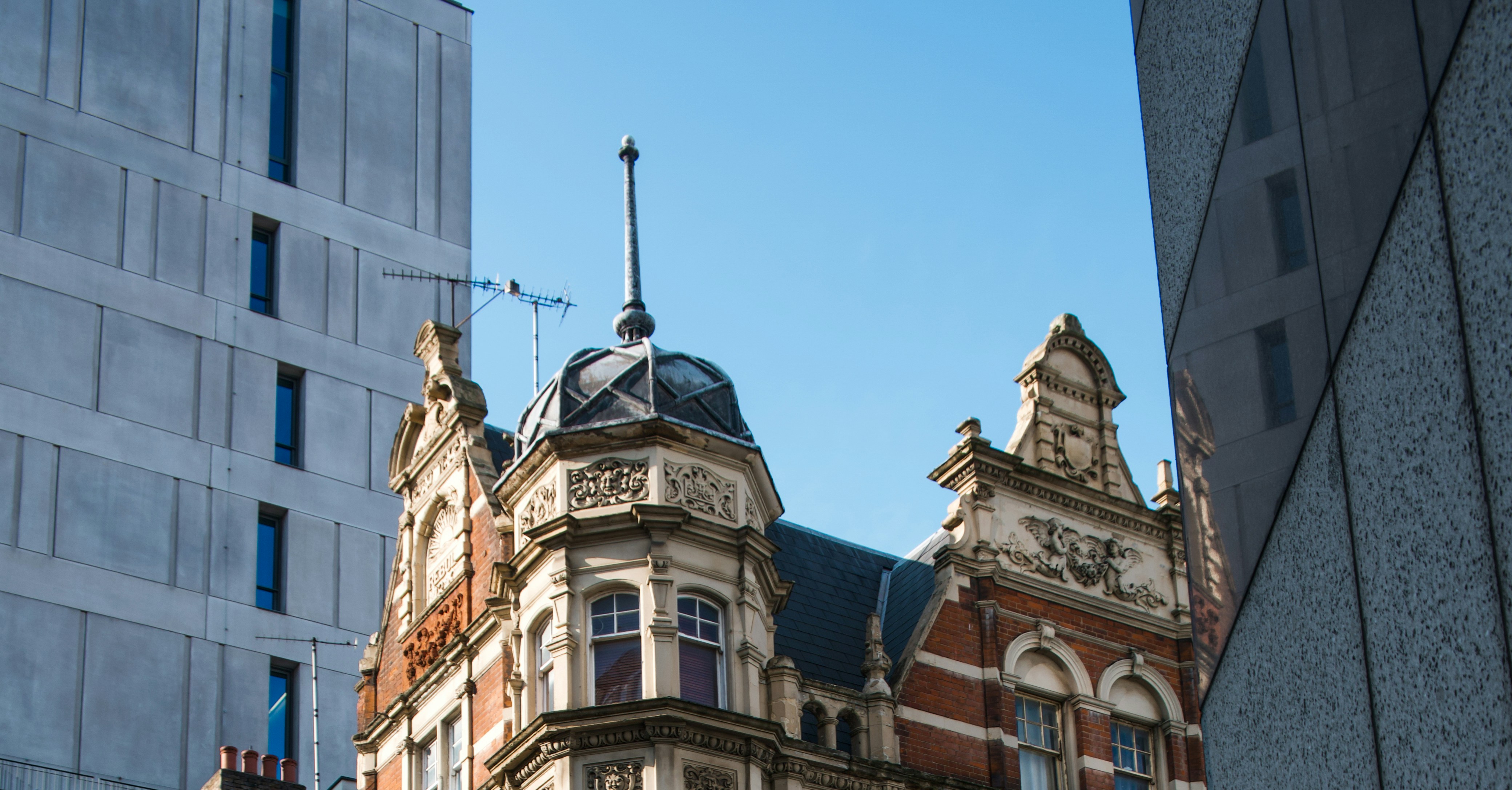 Photo by thomasdeluze