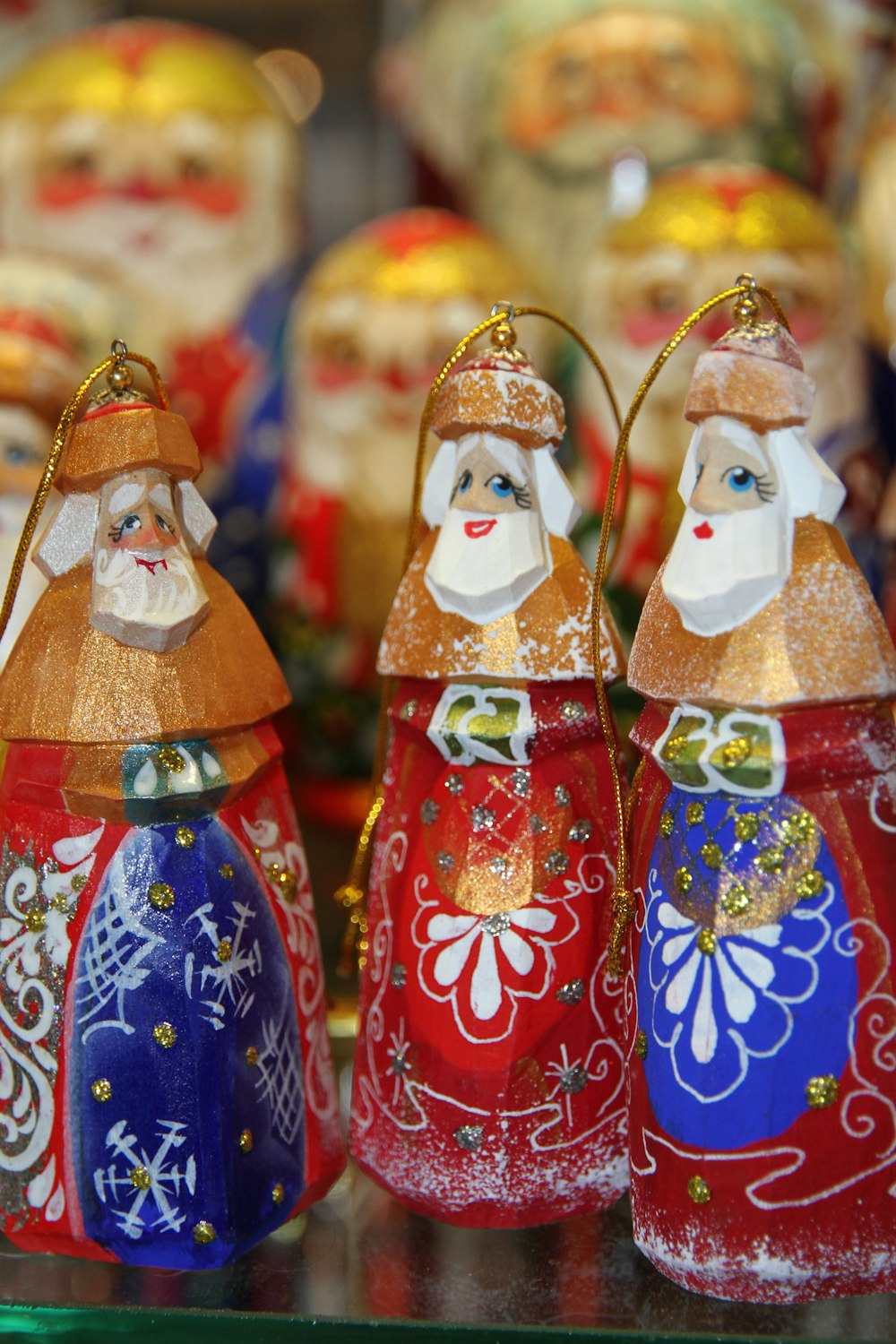 Three Kings Figurine Photo Free Confectionery Image On Unsplash