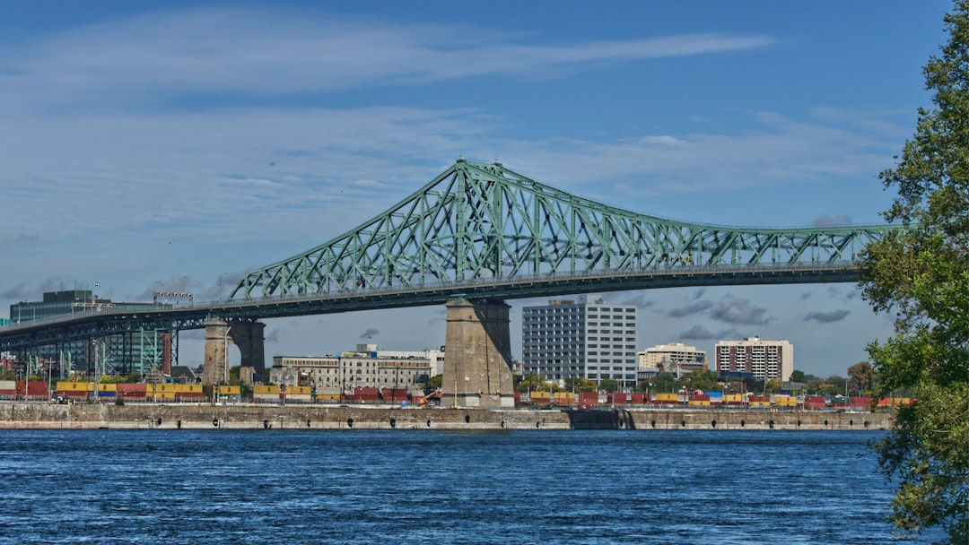 travelers stories about Suspension bridge in Pont Jacques-Cartier, Canada