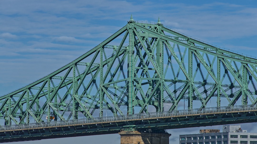 travelers stories about Bridge in Pont Jacques-Cartier, Canada