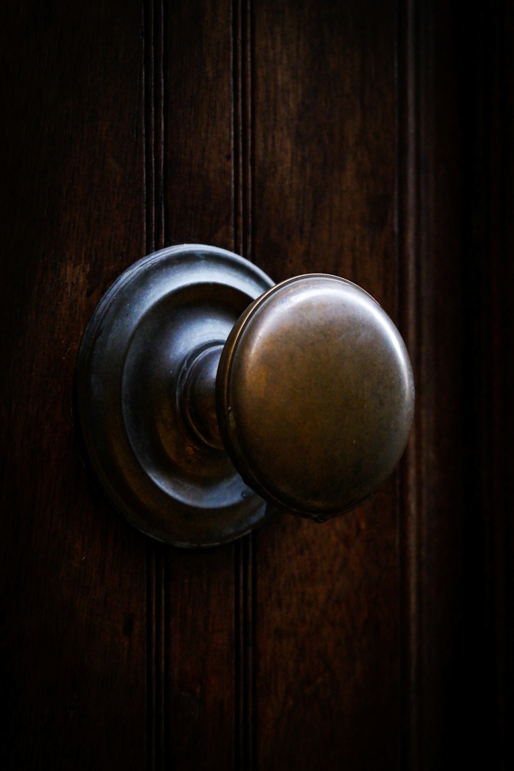 brown knob on brown surface