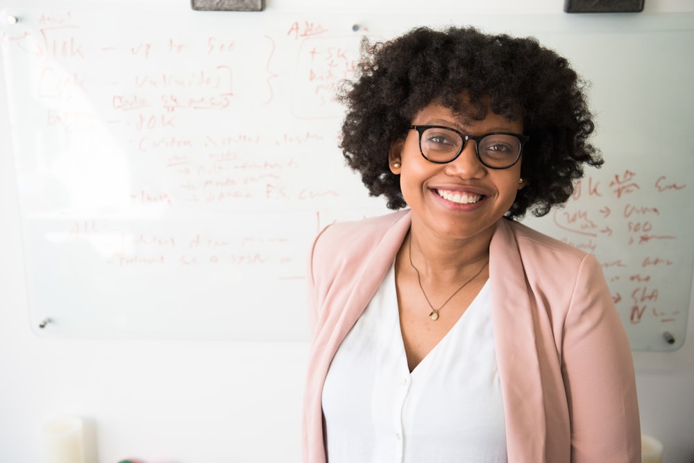 femme souriante