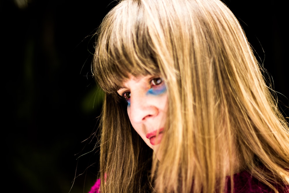 woman on focus photography