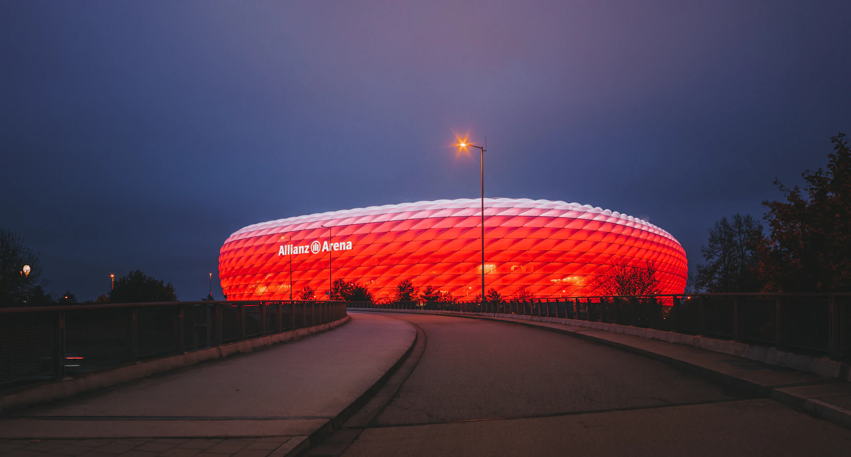 Allianz Arena München bei Nacht