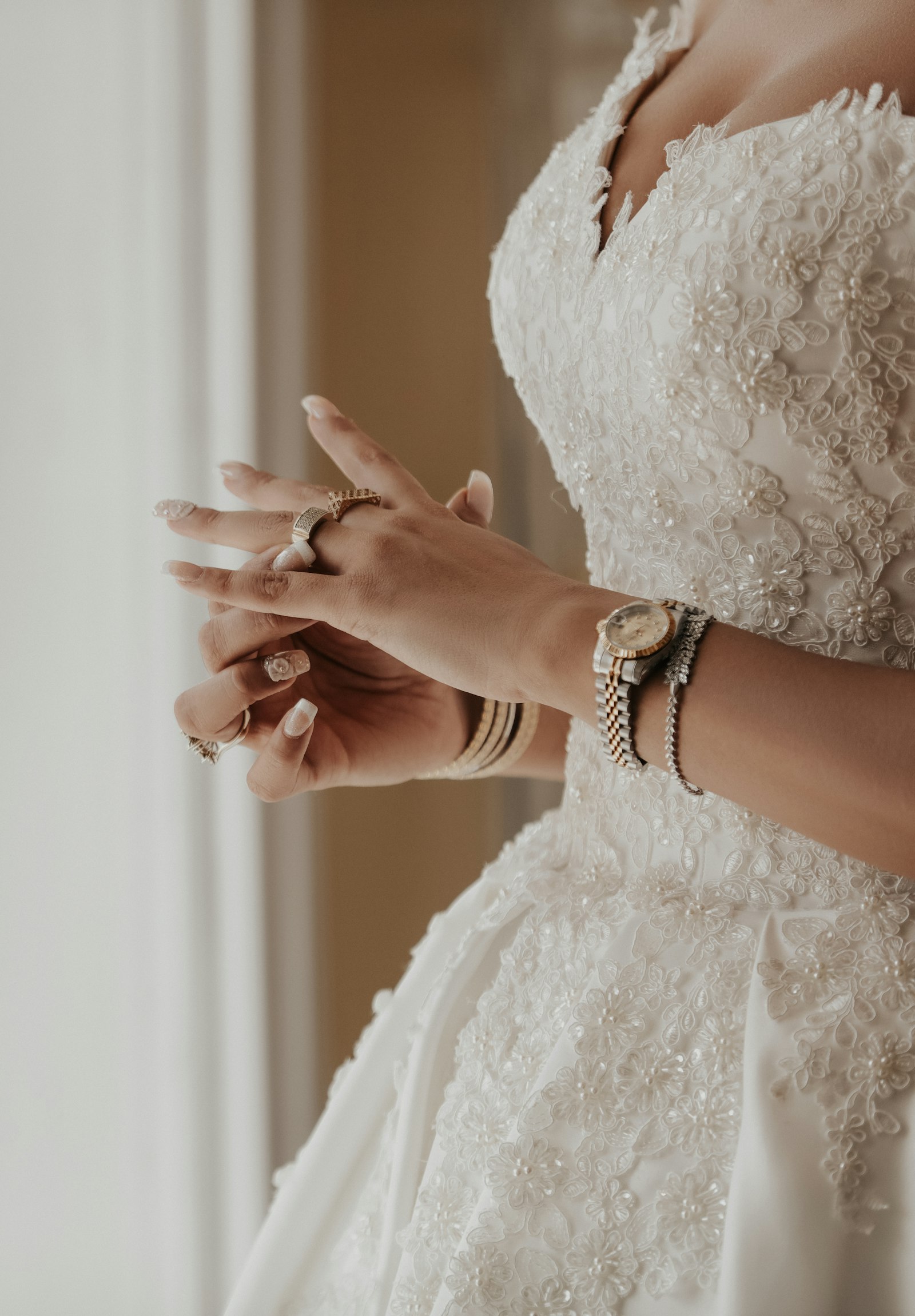 Canon EOS 5DS R + Canon EF 70-200mm F2.8L IS II USM sample photo. Bride wearing her ring photography