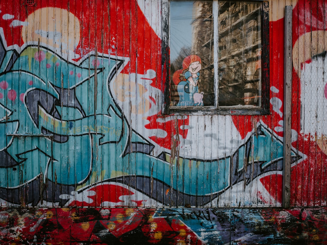 graffiti wall during daytime