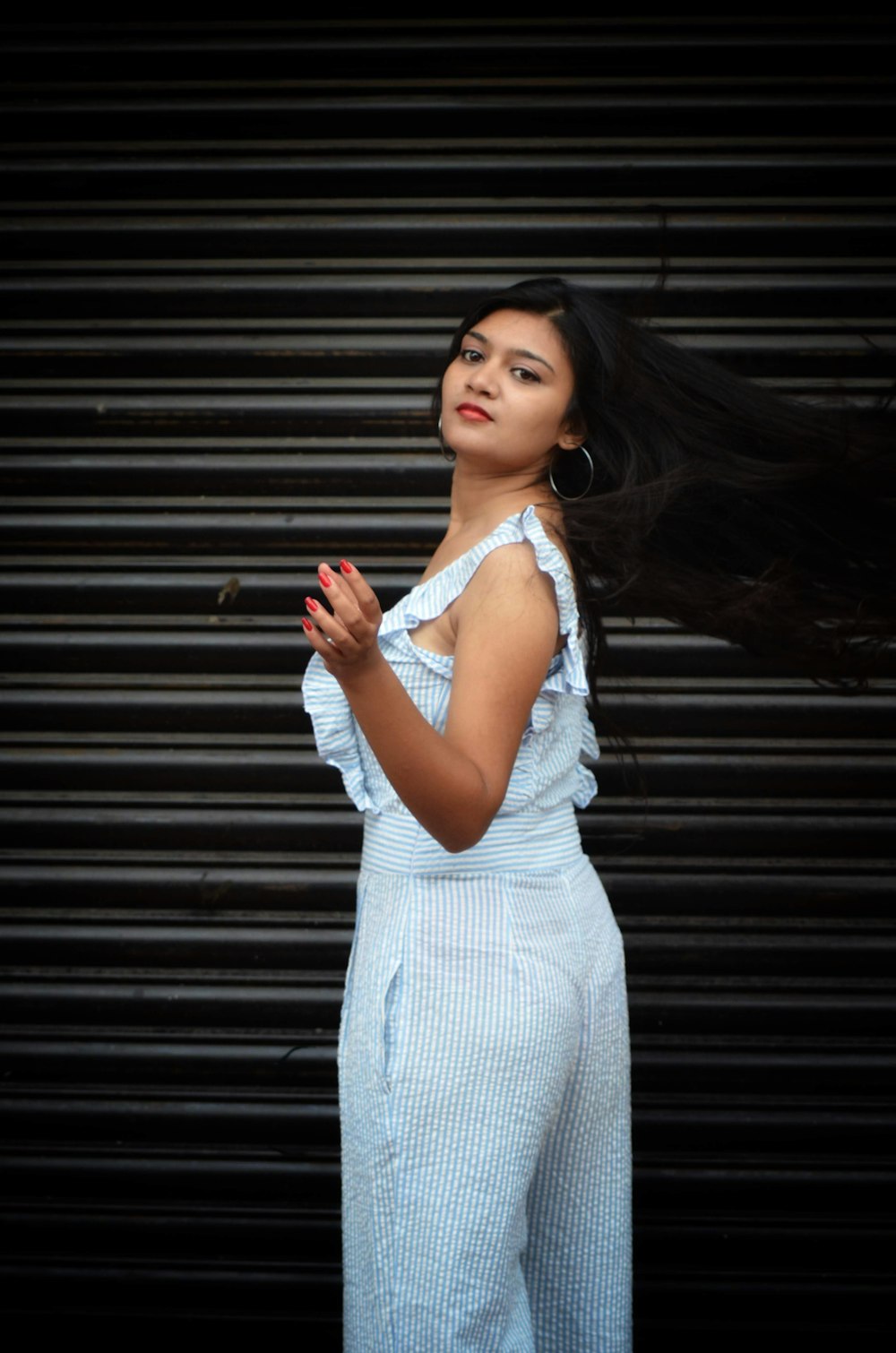 woman waving her hair