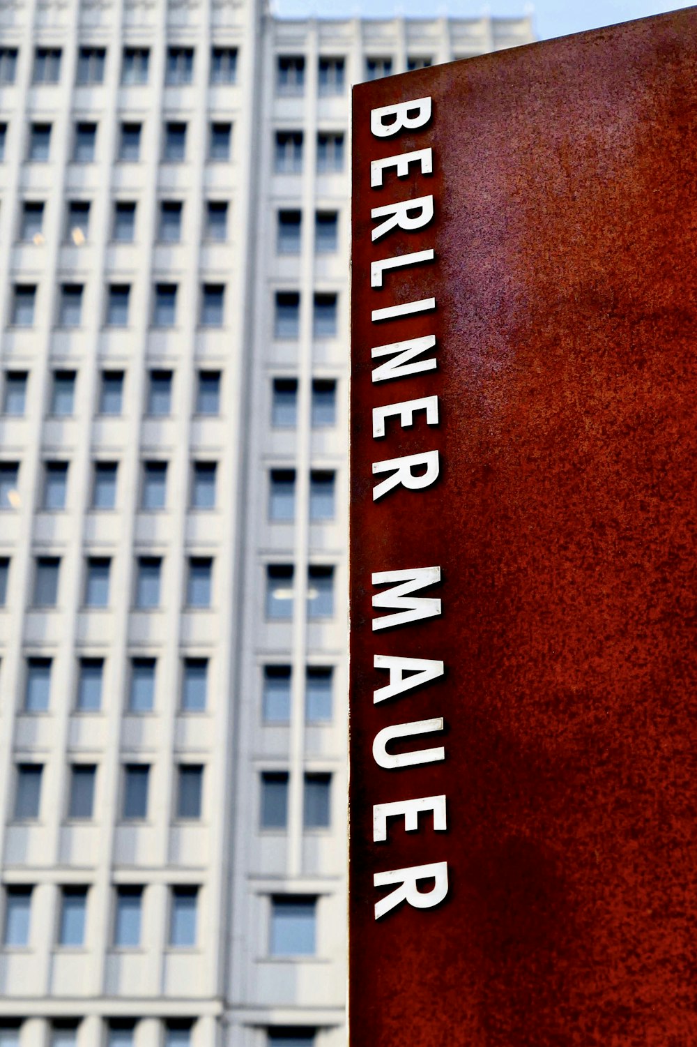 Berliner Mauer signage