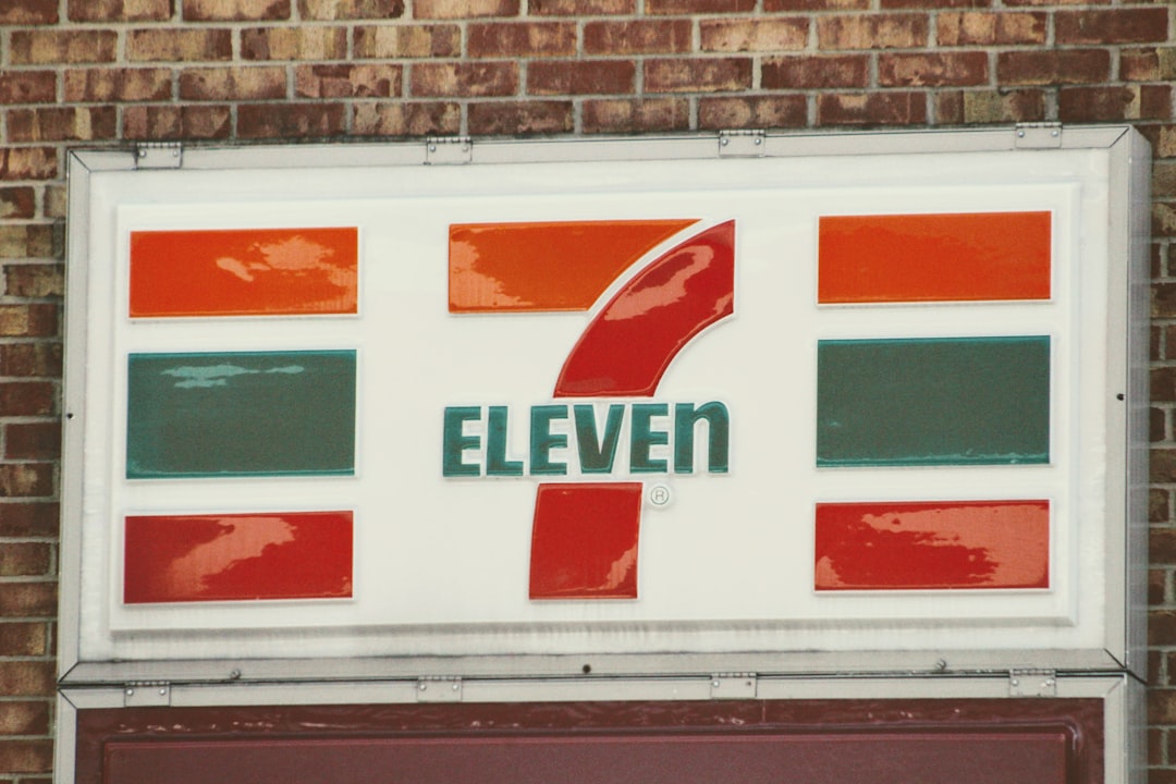 7 Eleven wall sign