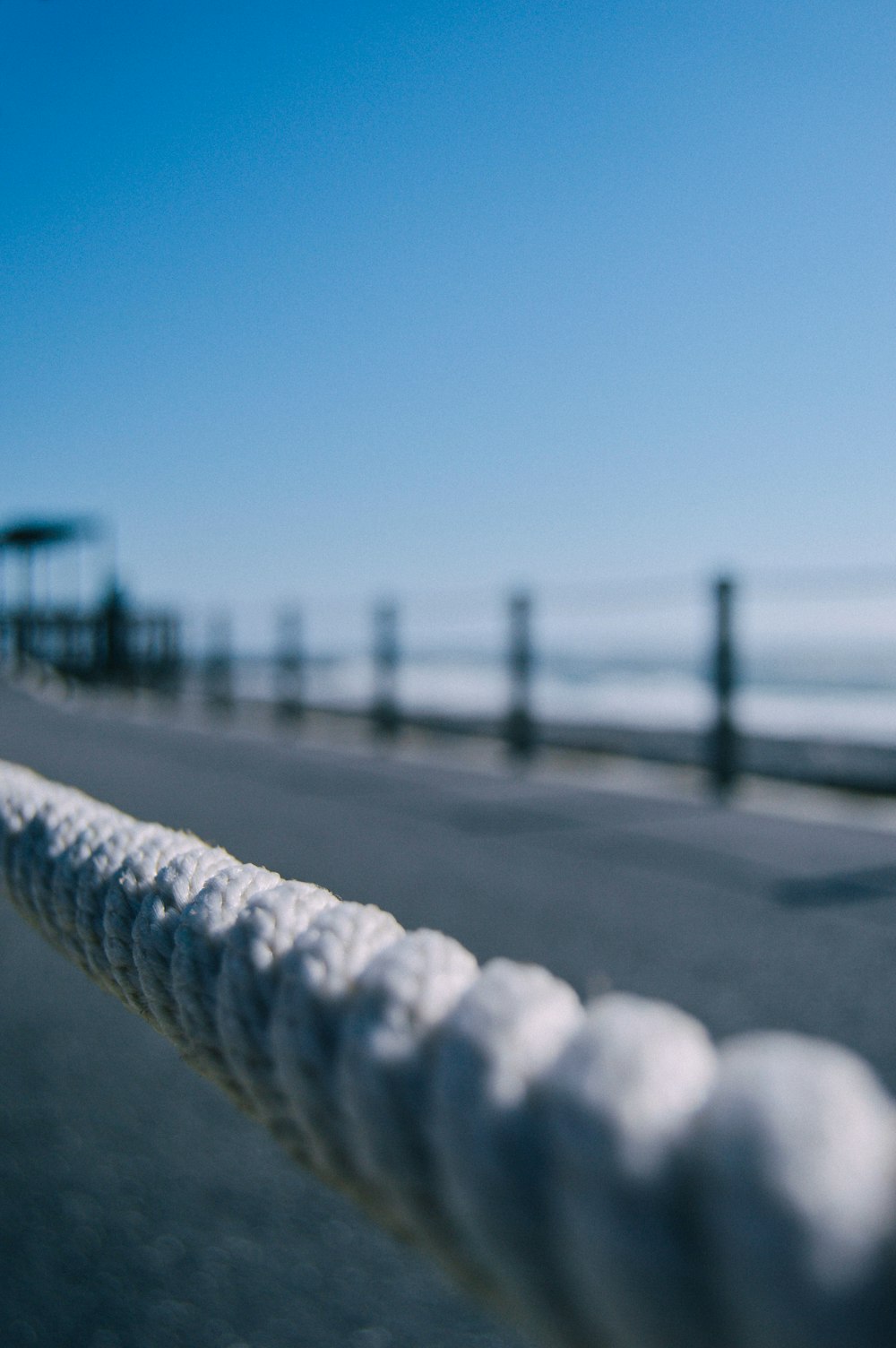 closeup photo of white rope