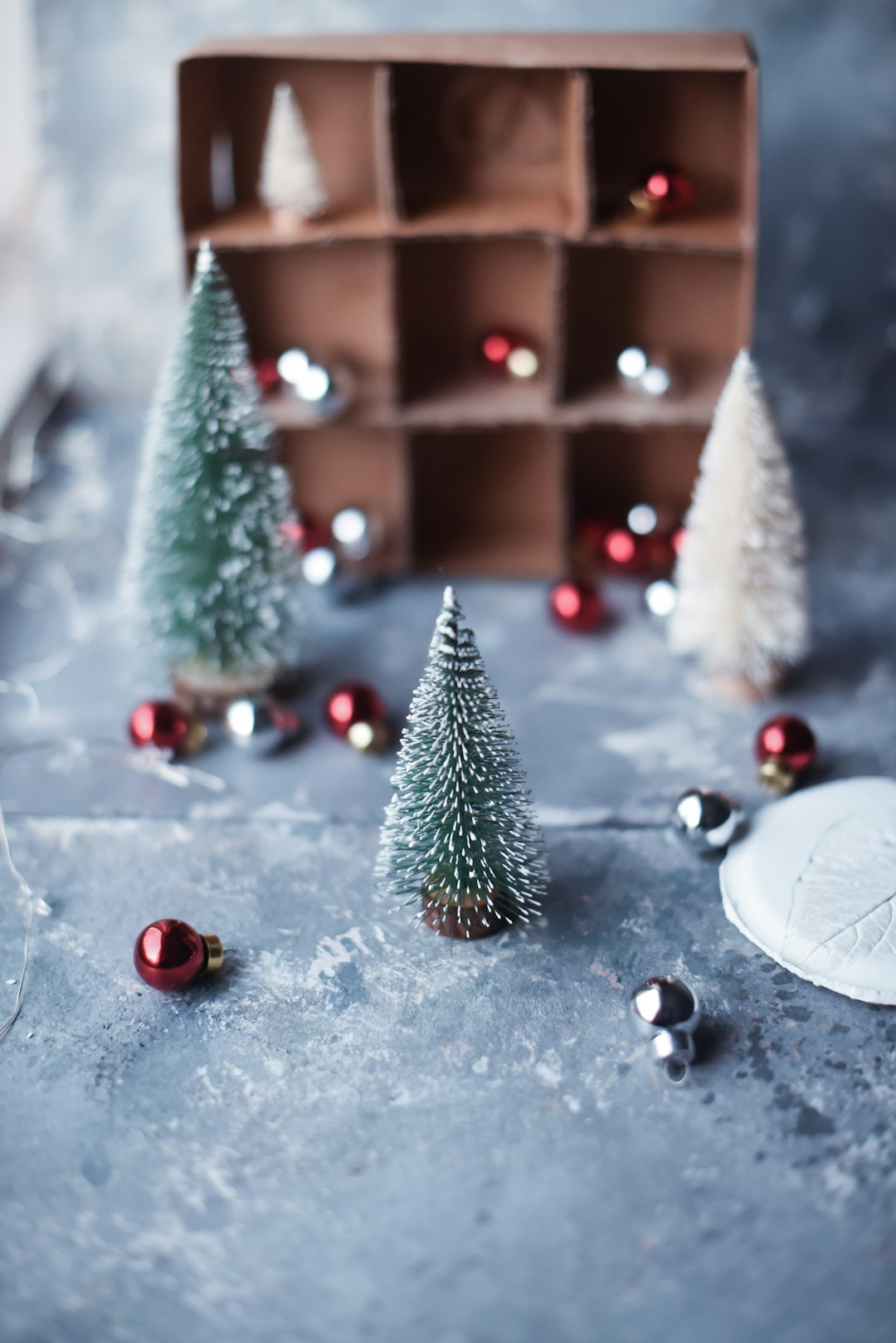 Holiday Marketing Strategies 33 | Rimshot Creative photo 1573751707849 b85f9f68140c?crop=entropy&cs=tinysrgb&fit=max&fm=jpg&ixid=M3wyMDM2MjN8MHwxfHNlYXJjaHw2fHxmZXN0aXZlJTIwb2ZmZXJzJTJDJTIwb25saW5lJTIwZGlzY291bnRzJTJDJTIwZGlnaXRhbCUyMG1hcmtldGluZyUyQyUyMGhvbGlkYXlzJTJDJTIwbWFya2V0aW5nJTIwc3RyYXRlZ3klMkMlMjBzYWxlcyUyMHByb21vdGlvbnxlbnwwfHx8fDE3MzQzODY5OTB8MA&ixlib=rb 4.0 | Rimshot Creative