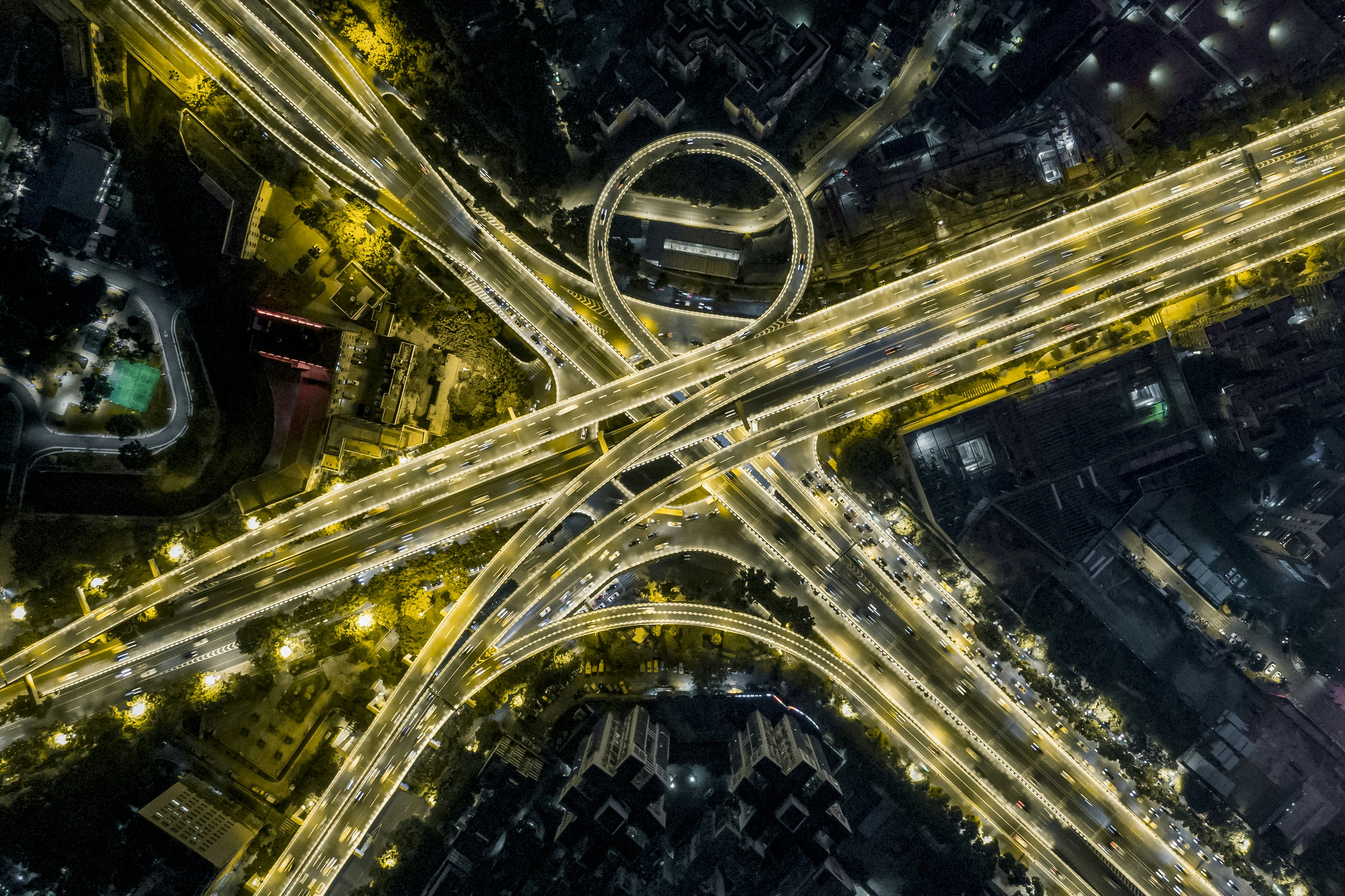 Graph showing upward trend in organic B2B traffic