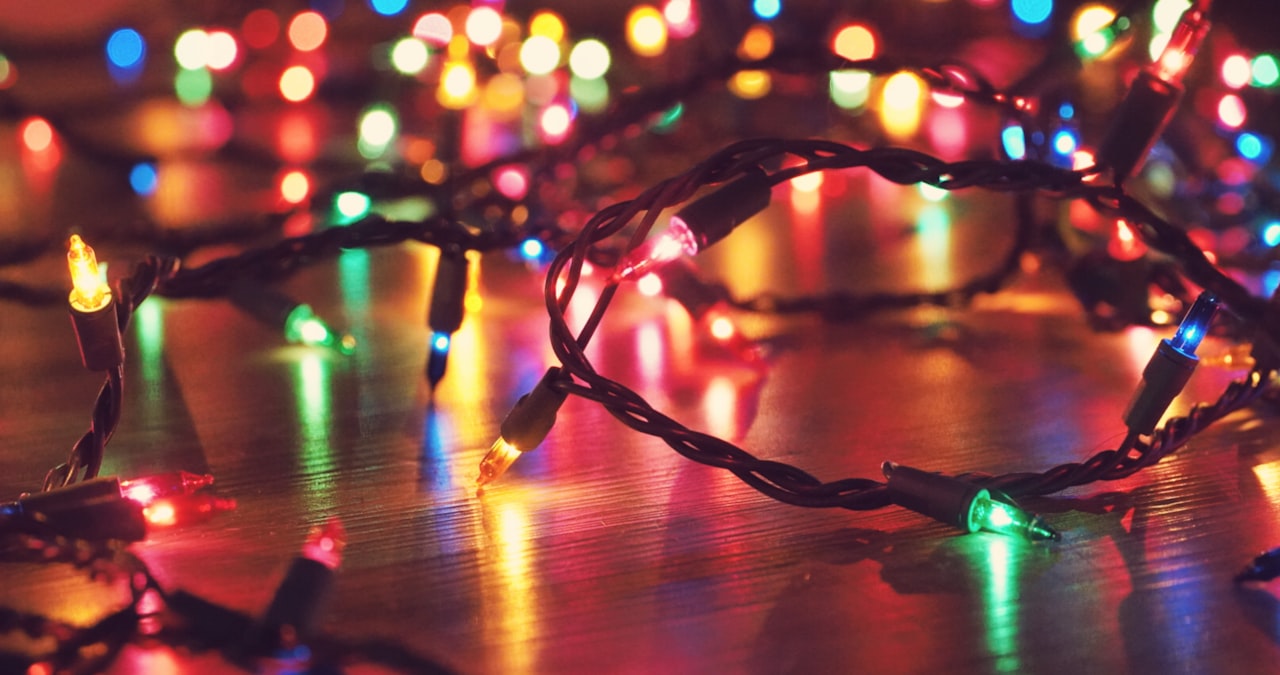 7 Hacks for Decorating with String Lights