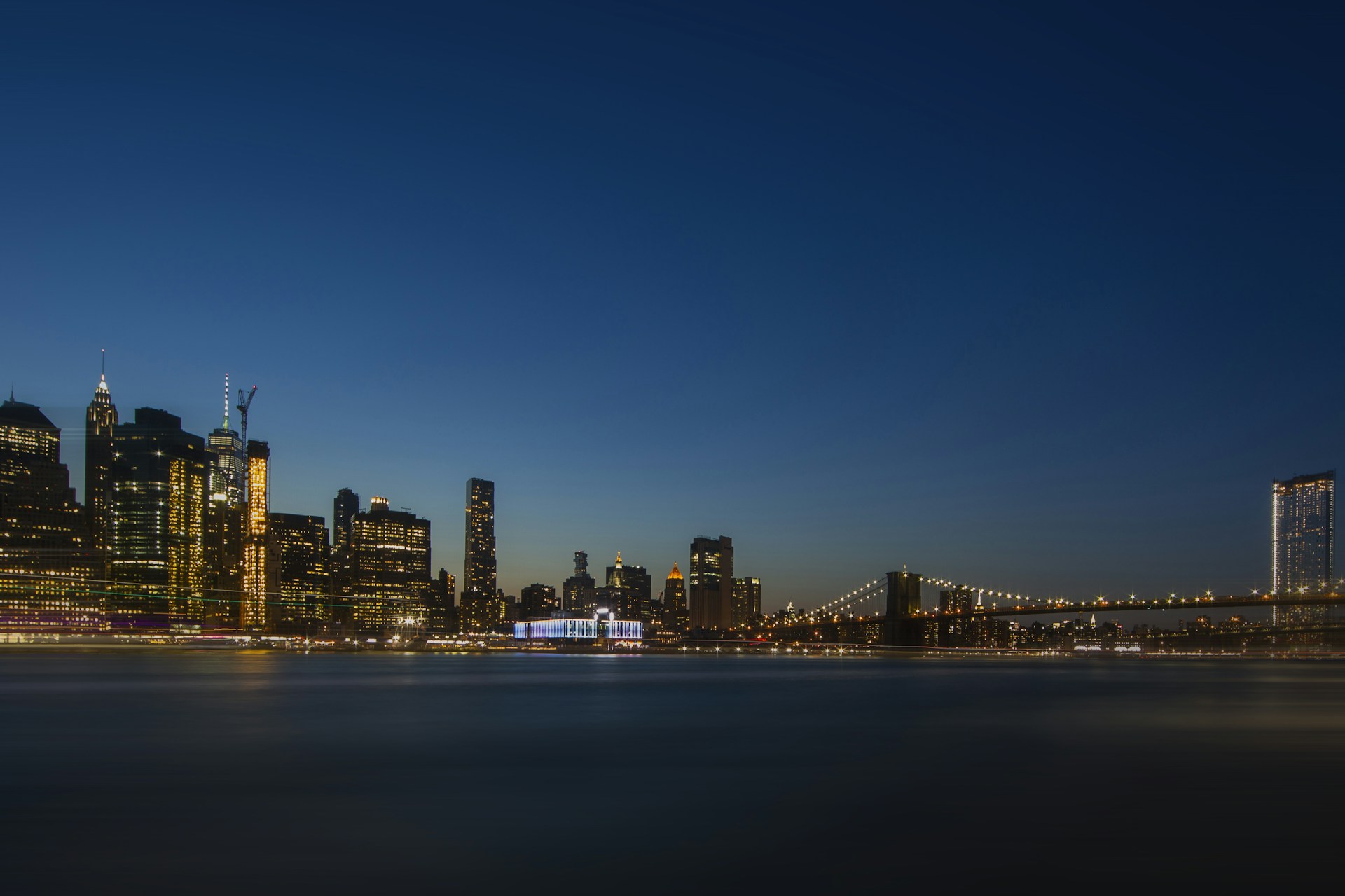 cityscape during nighttime
