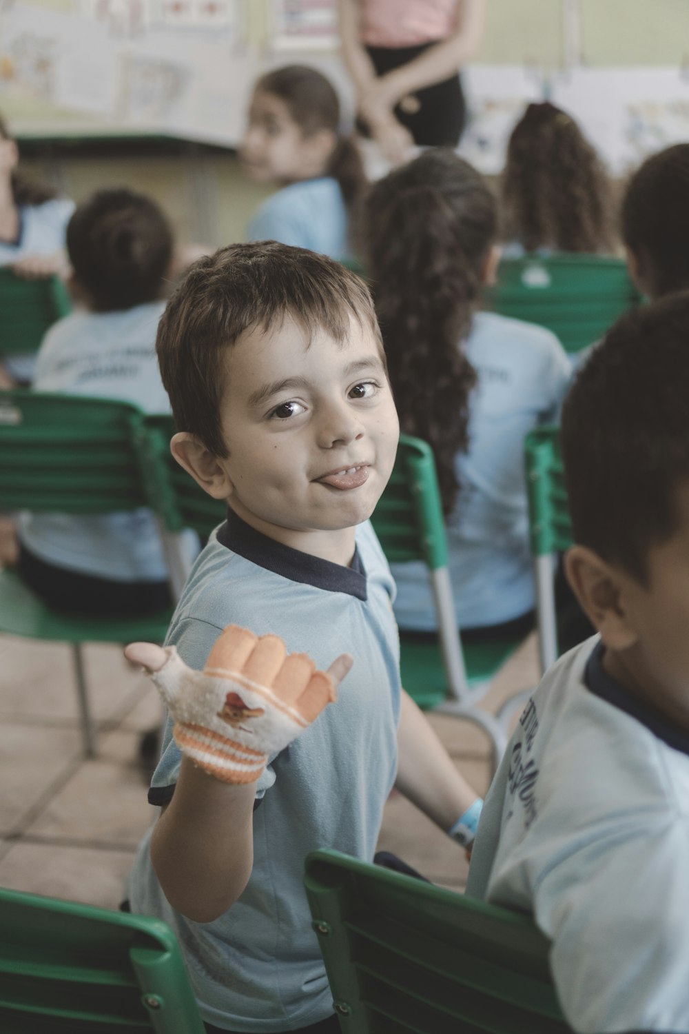 Niños dentro del aula