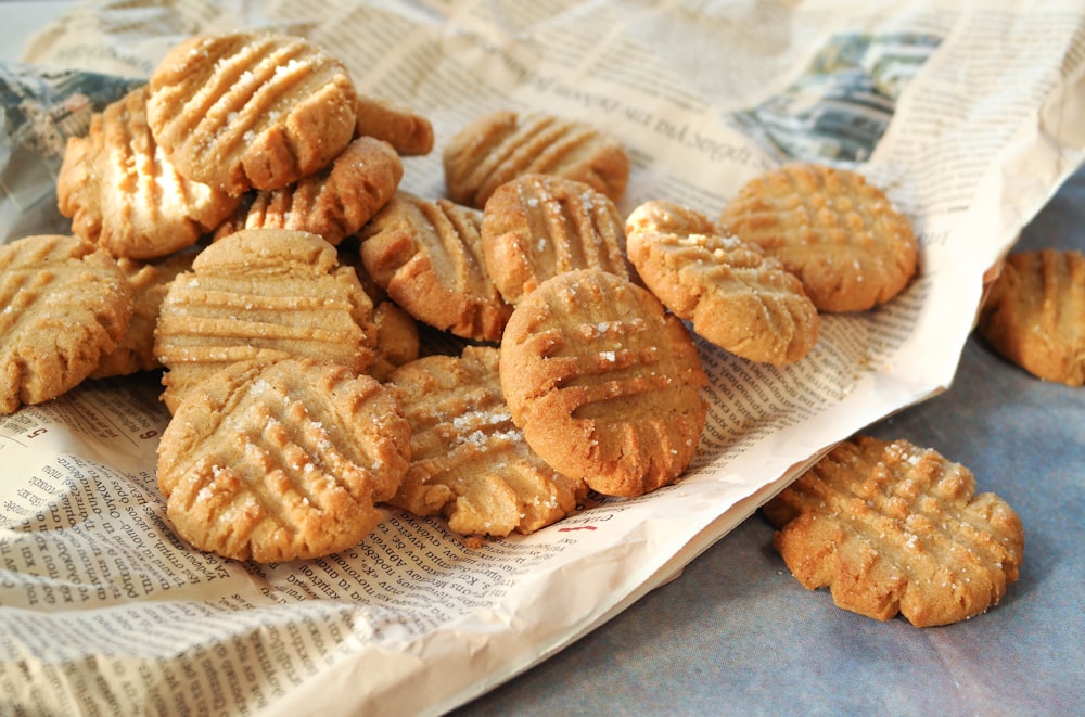 shallow focus photo of biscuits