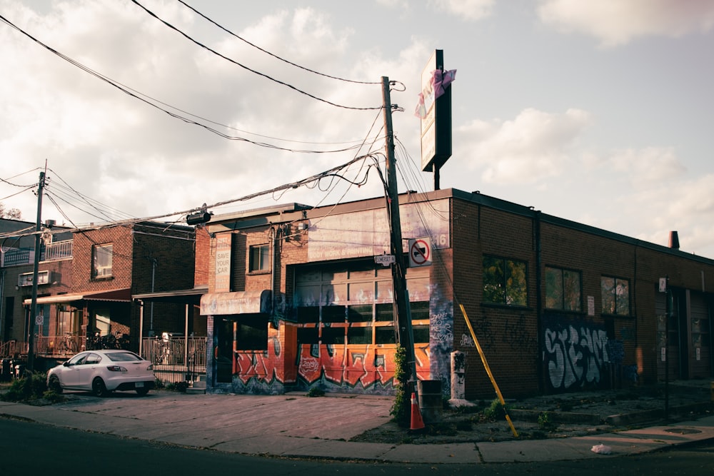 brown concrete building