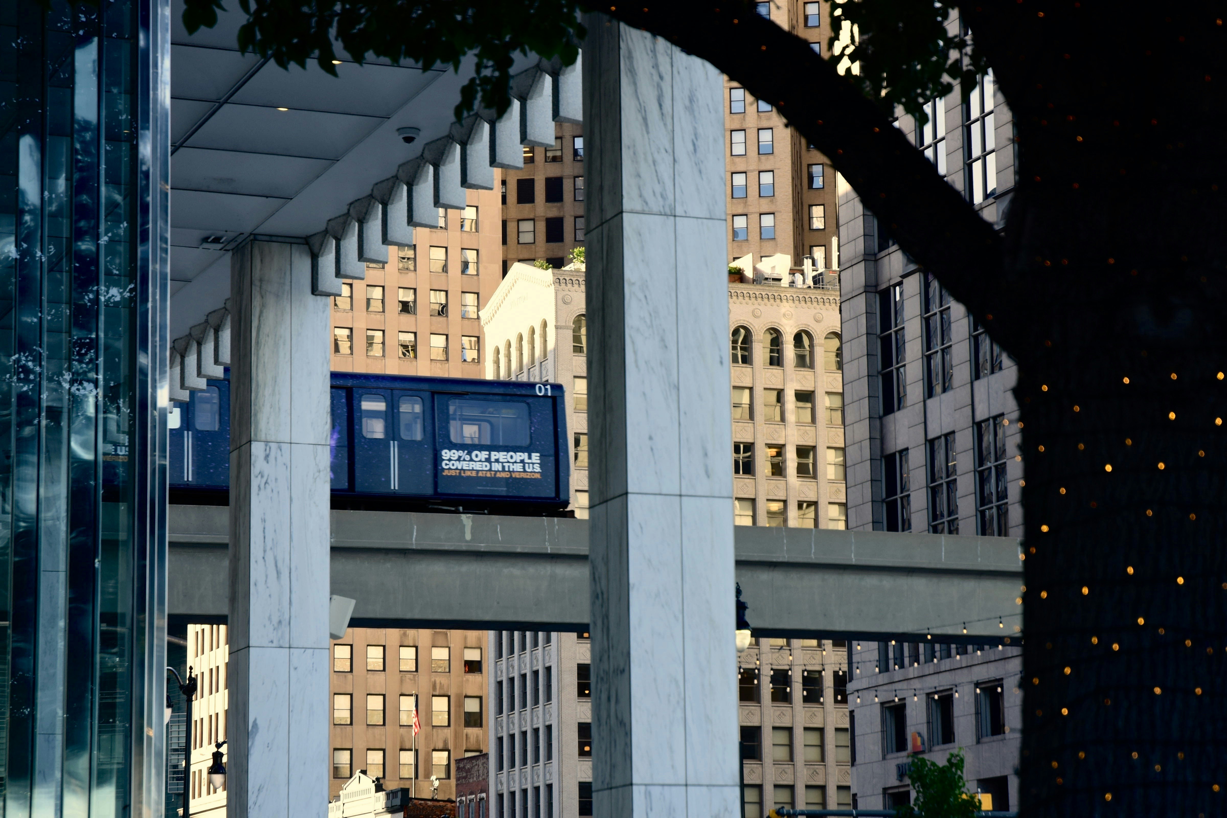 Barclays Maintains Underweight on Illinois Tool Works, Raises Price Target to $244
