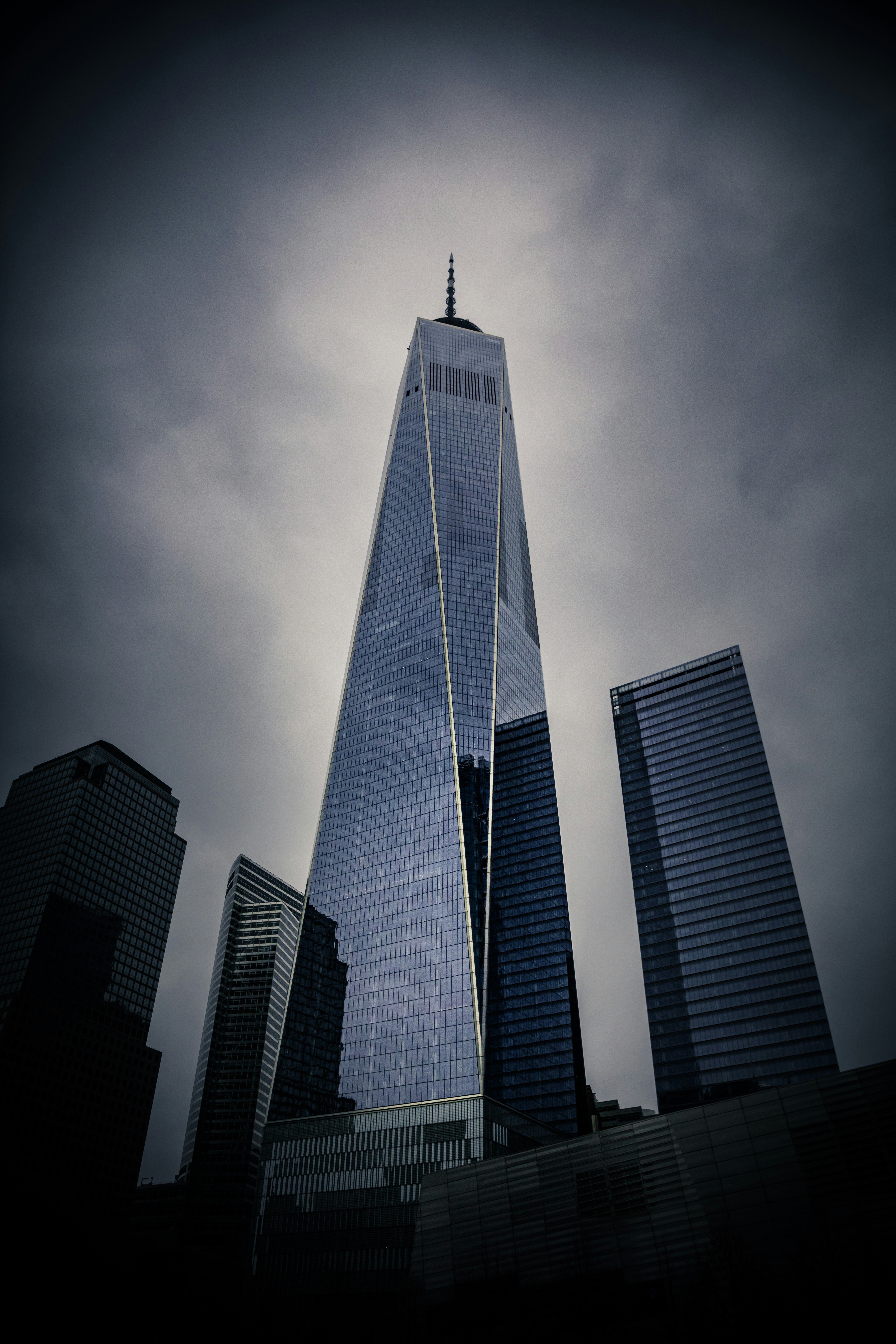 Photo by worldsbetweenlines