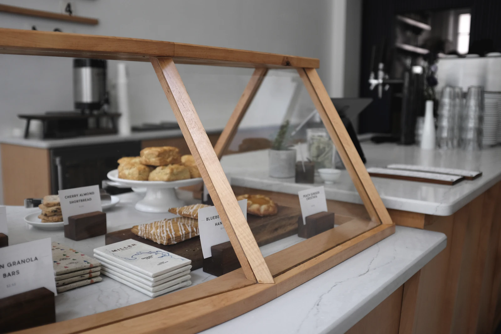 Muri Coffee & Dessert