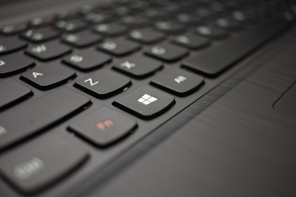 black computer keyboard