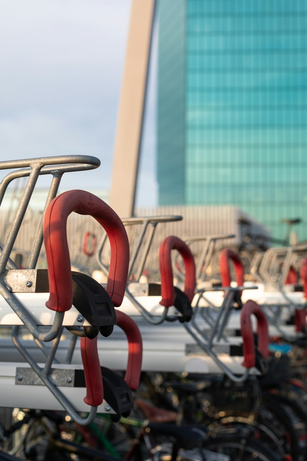 grey and red metal frames during daytime