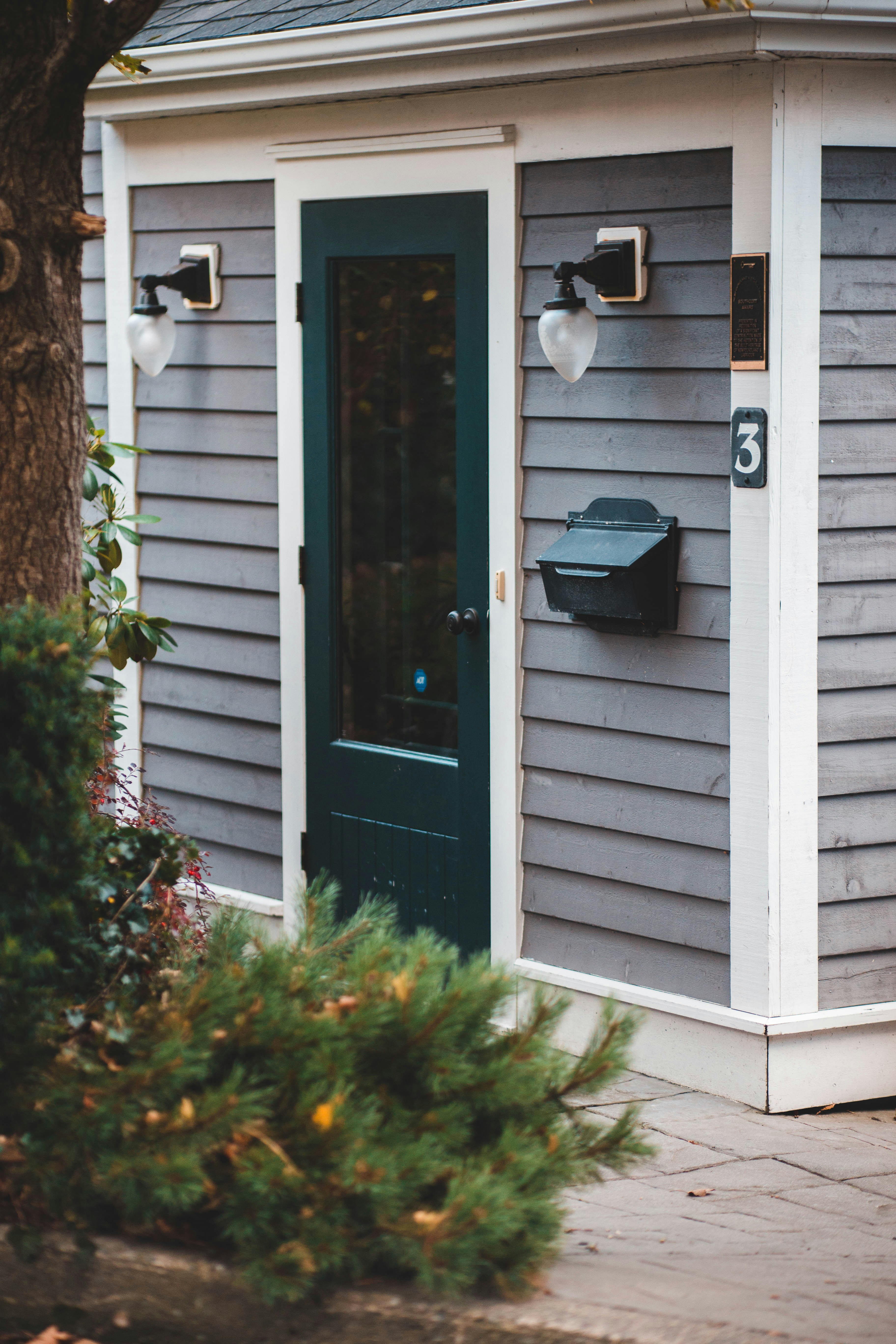 Photo by introspectivedsgn