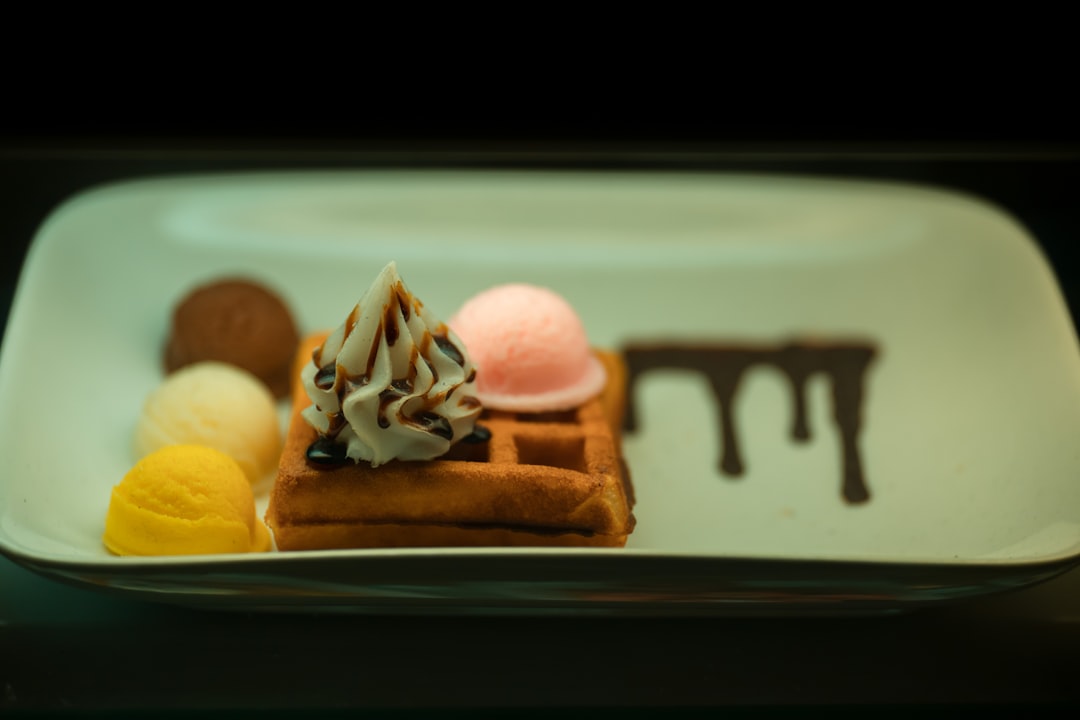 plate of ice cream, ice cream