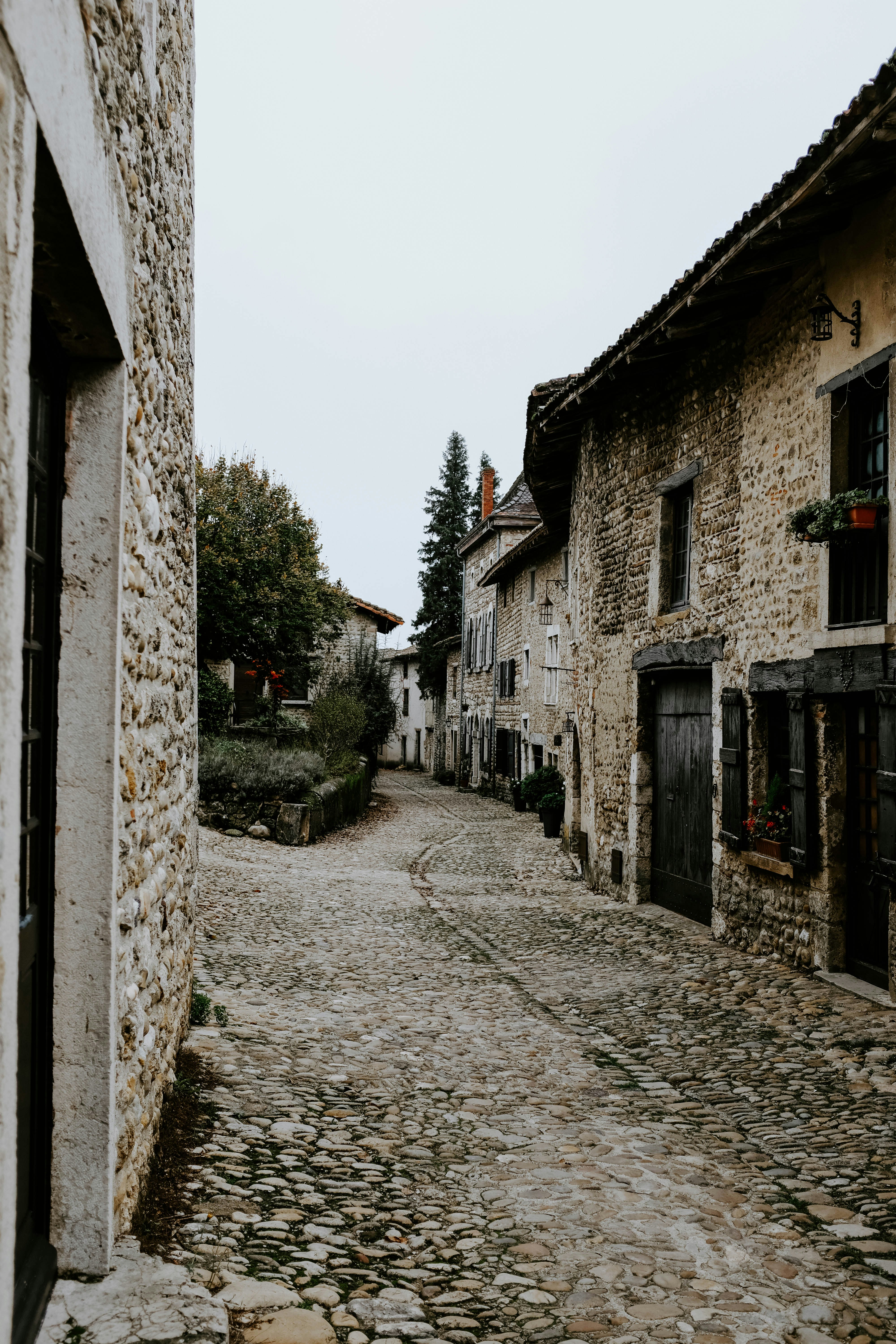 Photo by adrienolichon