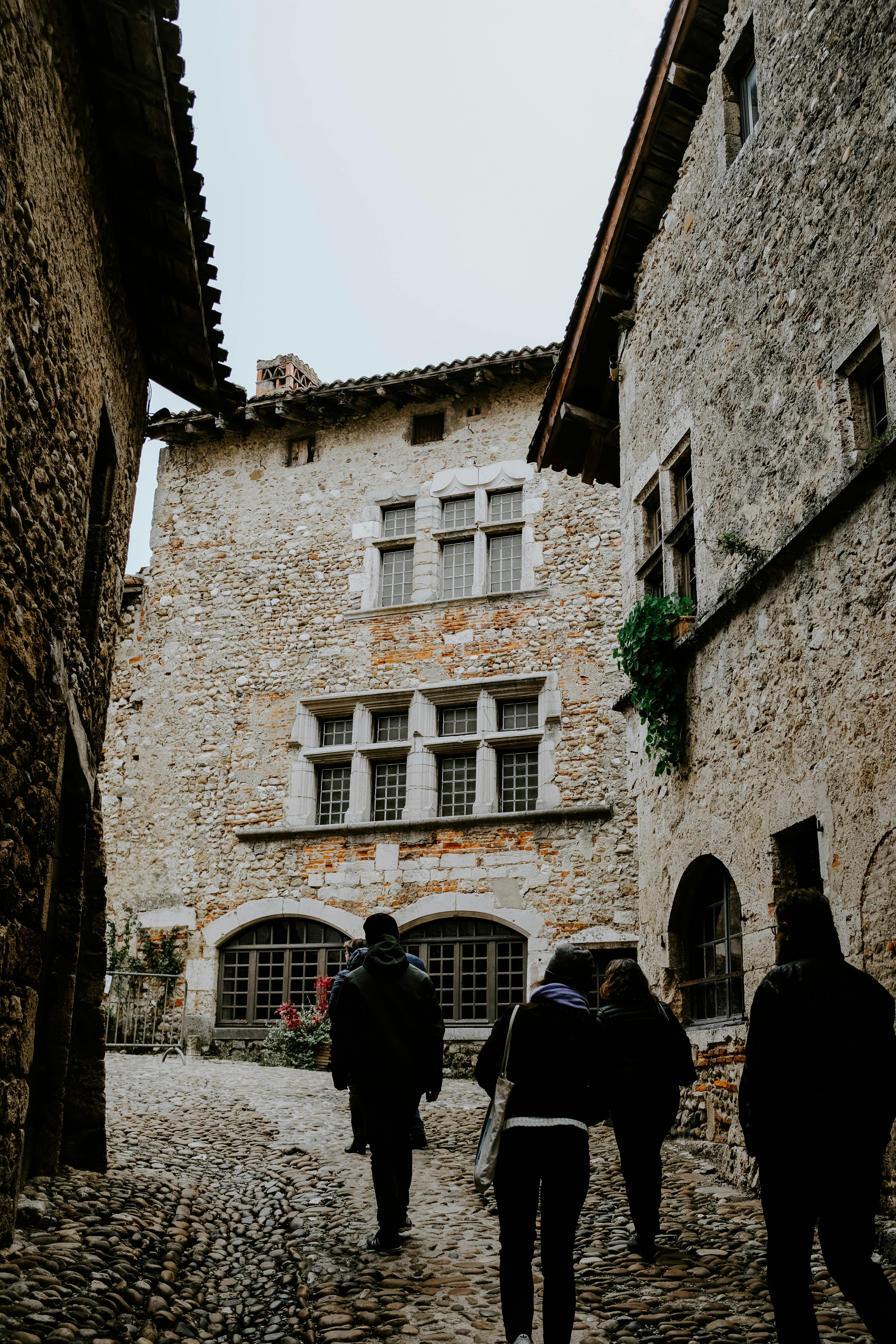 Photo by adrienolichon