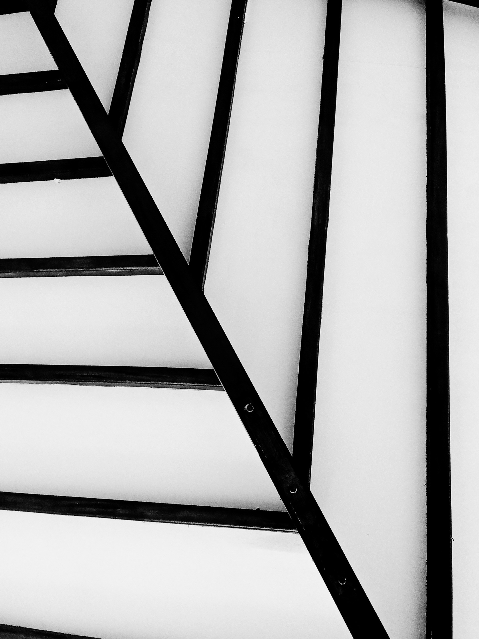 black and white bed linen