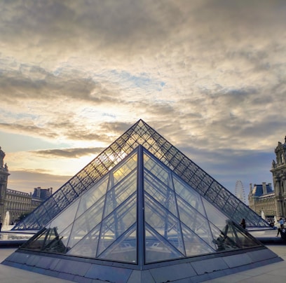 clear glass pyramid building during daytime