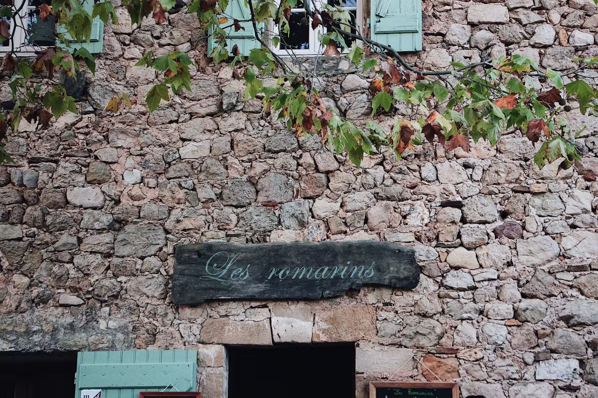 Paisible appartement avec terrasse à Melve — Appartement · Melve, Provence