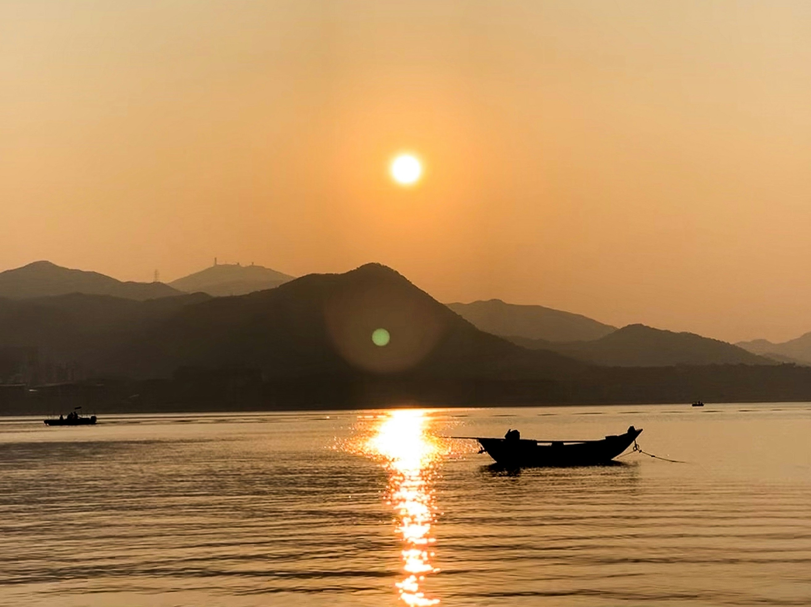 Photo by gamaliel_troubleson