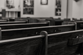 empty church pews