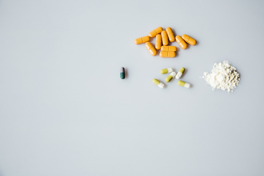 varietà di capsule di farmaci