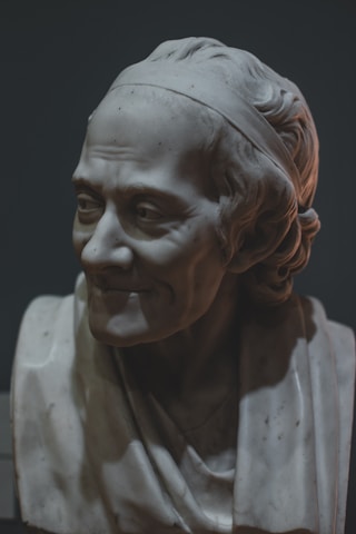 An elegant 3D bust highlighting precision and craftsmanship.