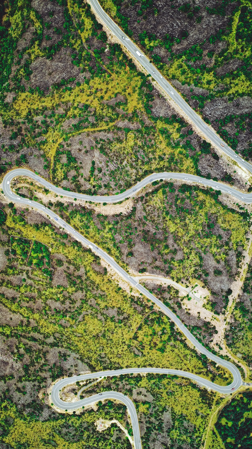 Photographie aérienne de la route