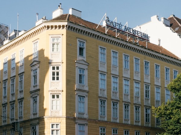 Explore Vienne: A Serene City Guide