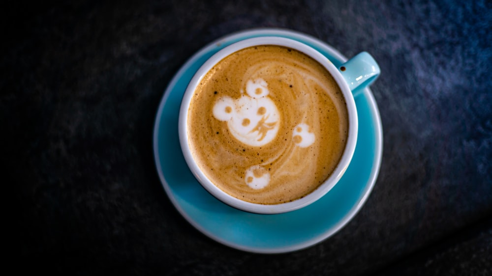 latte art in tazza