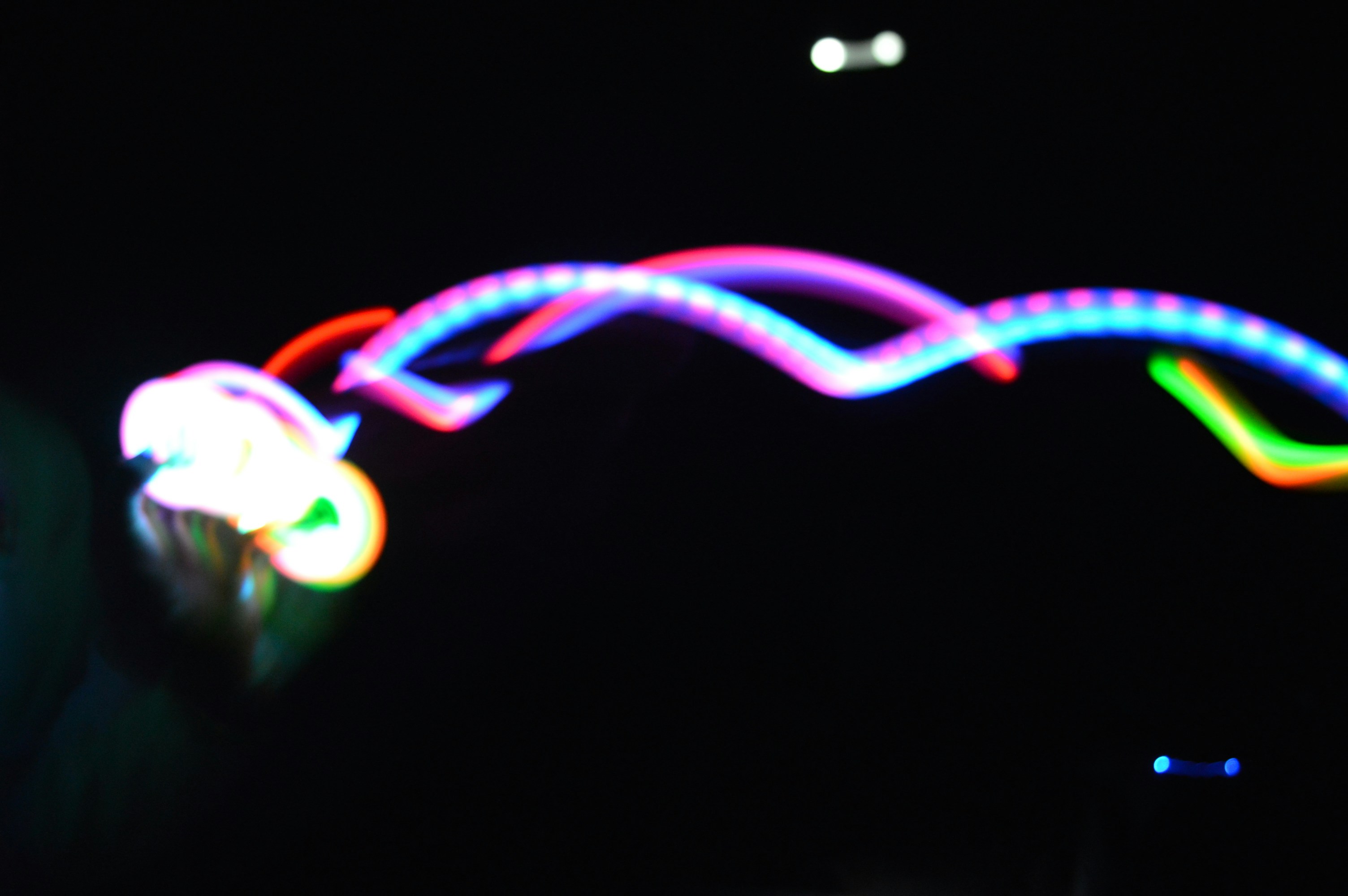 ピンク ブルー レッドのラインの壁紙の写真 Unsplashで見つけるライトの無料写真