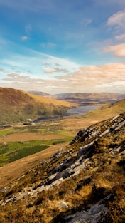 lake surrounded with mountains