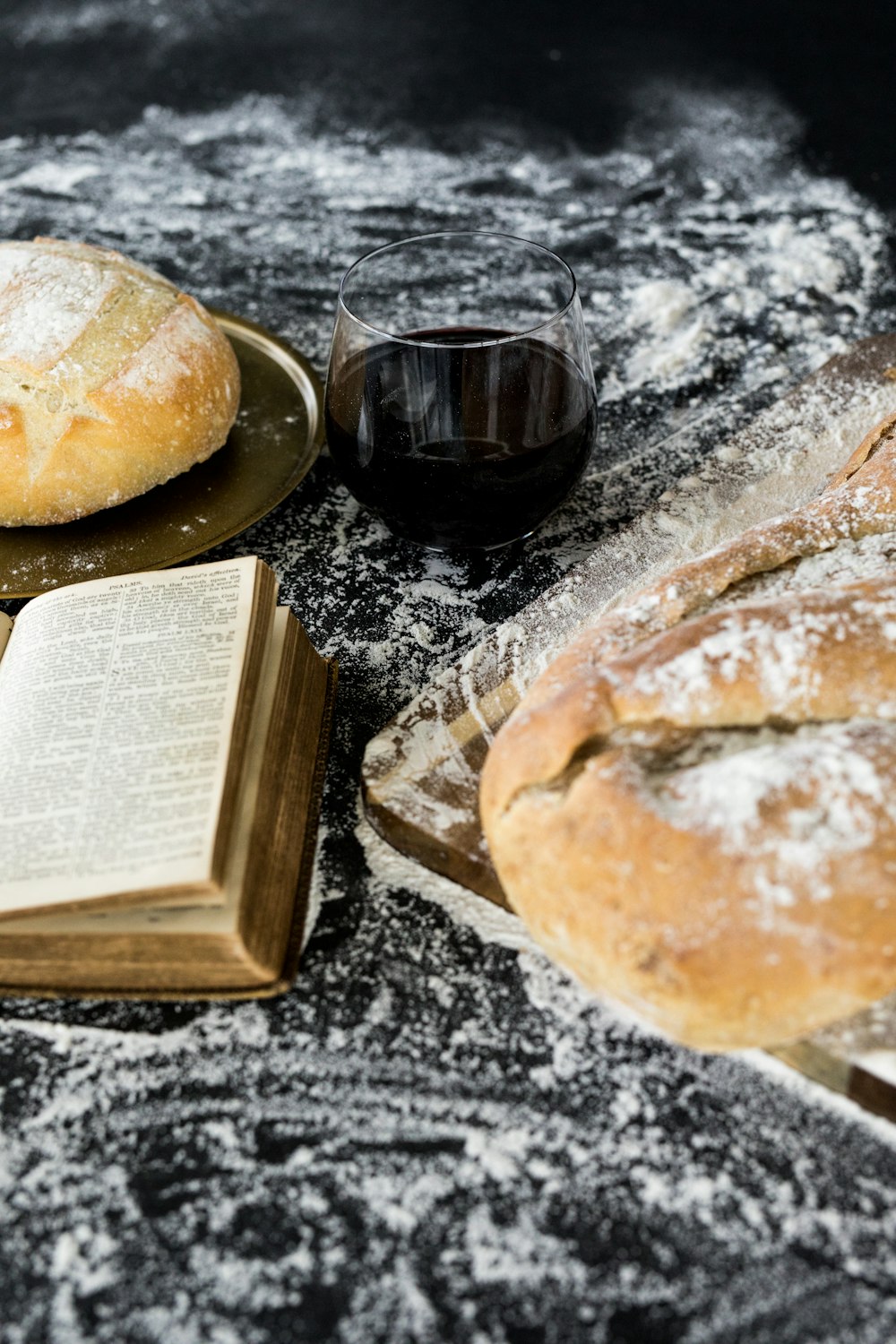 bread with powdered sugar