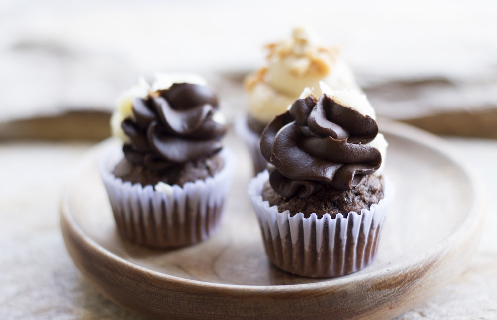 chocolate cupcakes